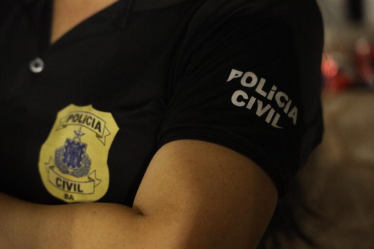 Homem é preso após agredir policiais civis no circuito Barra-Ondina