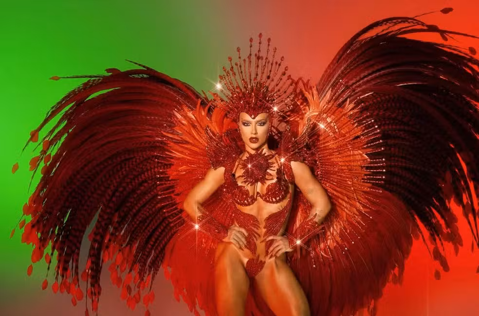 Virginia faz homenagem inusitada para Vini Júnior em estreia como rainha da Grande Rio