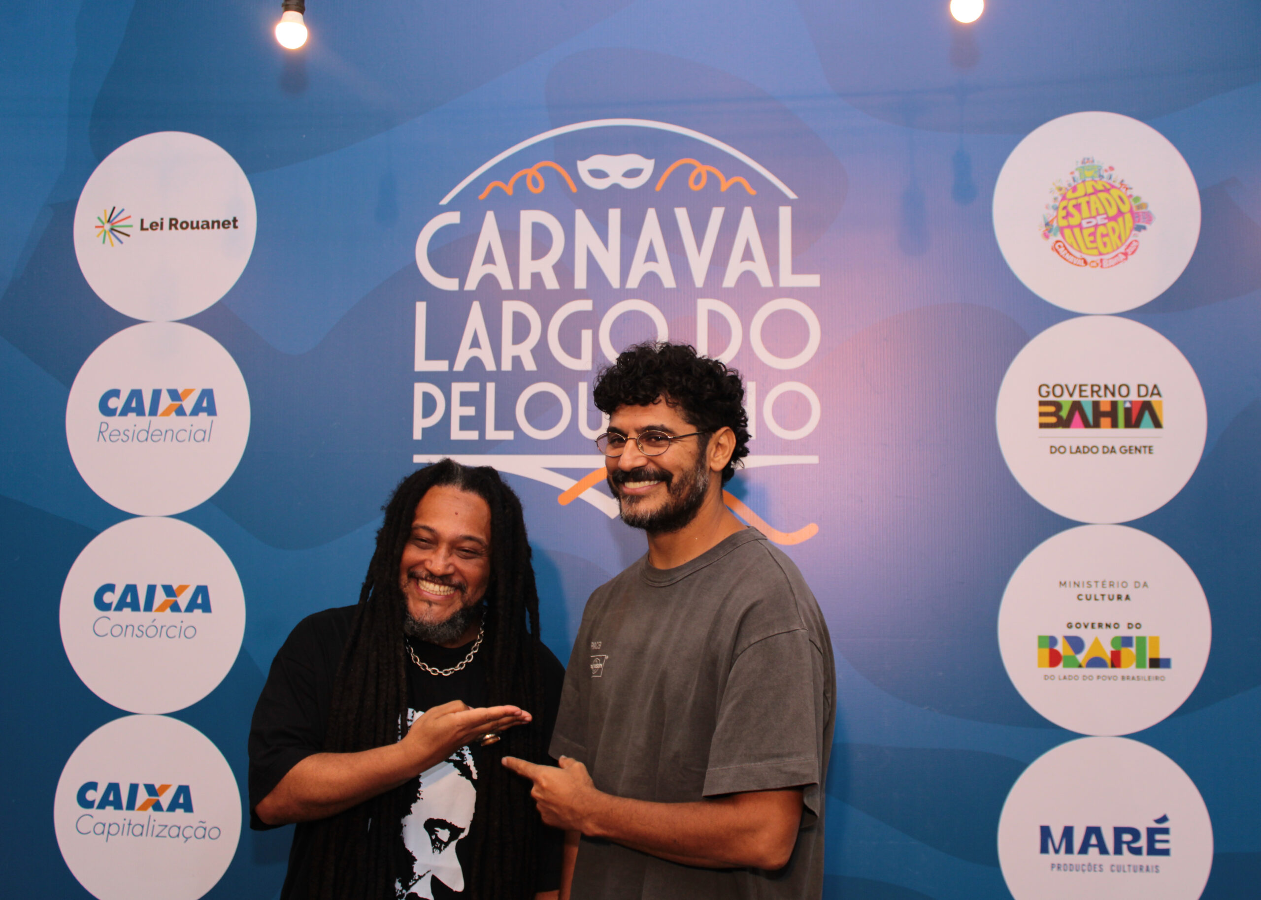 No Pelourinho, Criolo exalta juventude baiana e peso histórico do Centro Histórico da capital