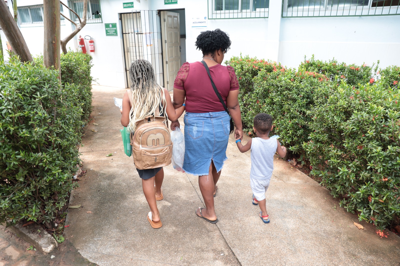 MP-BA acompanha devolução de crianças acolhidas durante o Carnaval para pais ambulantes