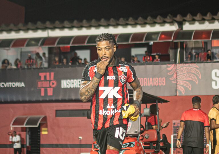 ‘Pecamos na finalização’, diz Marinho sobre vitória magra do Leão