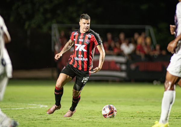 Titular do ataque é dúvida do Vitória para enfrentar o Galícia