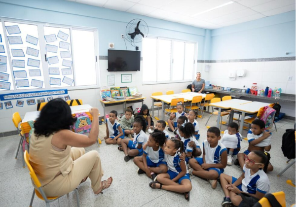 Salvador abre seleção com 60 vagas para Monitor Escolar; saiba como se inscrever