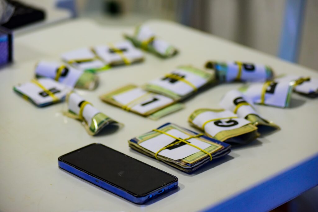 GCM inicia devolução de documentos perdidos no Carnaval; veja como recuperar