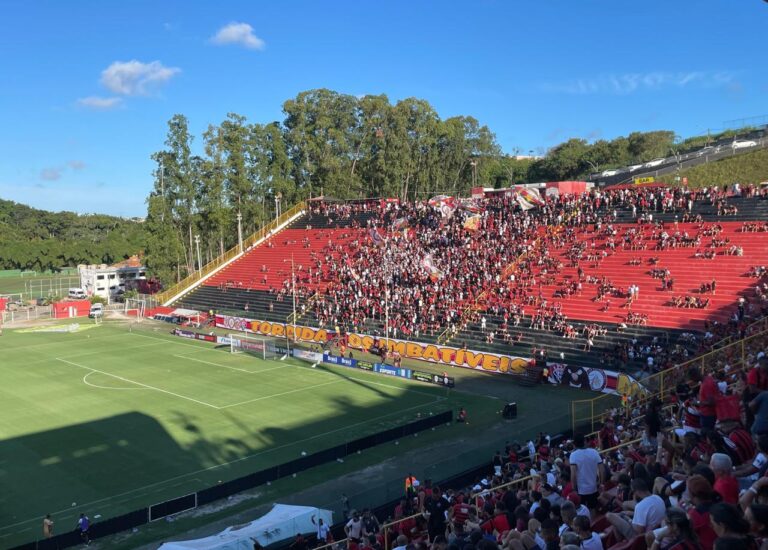 Confira o público e renda de Vitória x Galícia no Barradão