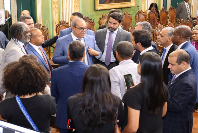 Câmara de Salvador remarca votação para definir comando de comissões temáticas