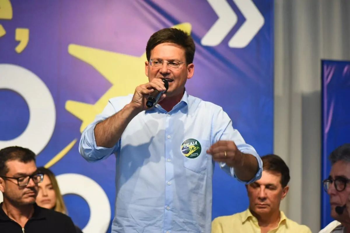 João Roma critica Jerônimo após turistas serem baleadas no Extremo Sul da Bahia