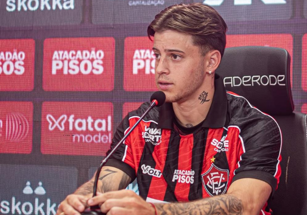 Novo reforço do Vitória, atacante argentino celebra acerto: ‘Não pensei duas vezes’