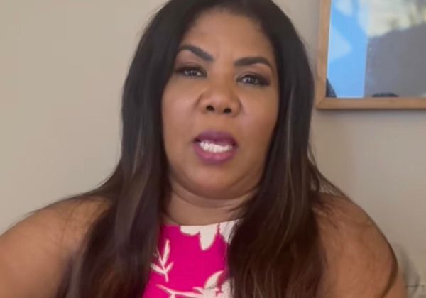 Mãe de Davi Brito é acusada de homofobia após comentário sobre casal lésbico