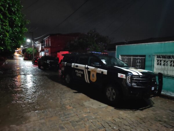 Vereador é preso em esquema de fraude em licitações e posse ilegal de arma