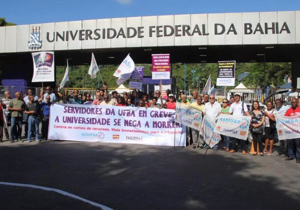 Servidores da UFBA aprovam greve e definem calendário de mobilização; saiba tudo