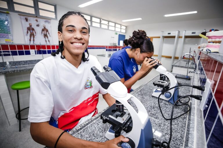 Bahia é 4º estado do país com mais estudantes matriculados em tempo…