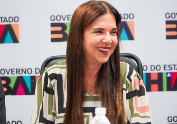 Primeira-dama da Bahia, Tatiana Velloso, pode receber mais alta honraria da ALBA