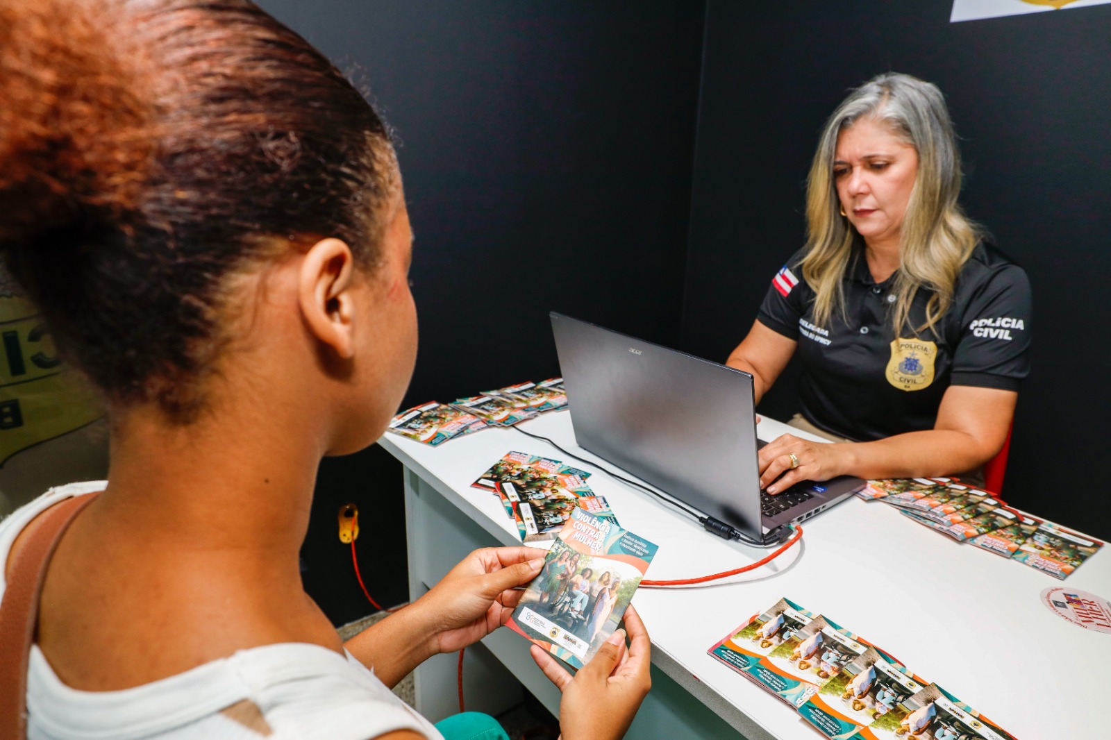 Polícia Civil lança projeto de prevenção à violência contra a mulher na Estação da Lapa