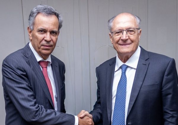 Alckmin recebe Félix Mendonça Júnior para tratar da crise do cacau na Bahia