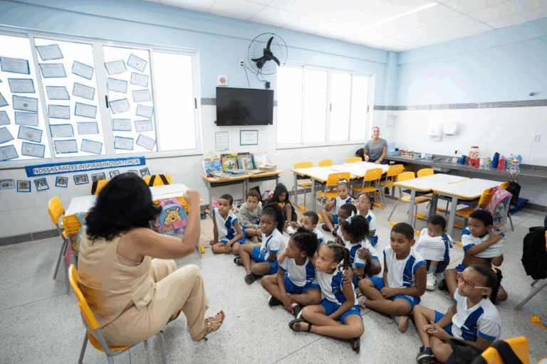 Prefeitura envia à Câmara projeto de reajuste do piso de professores