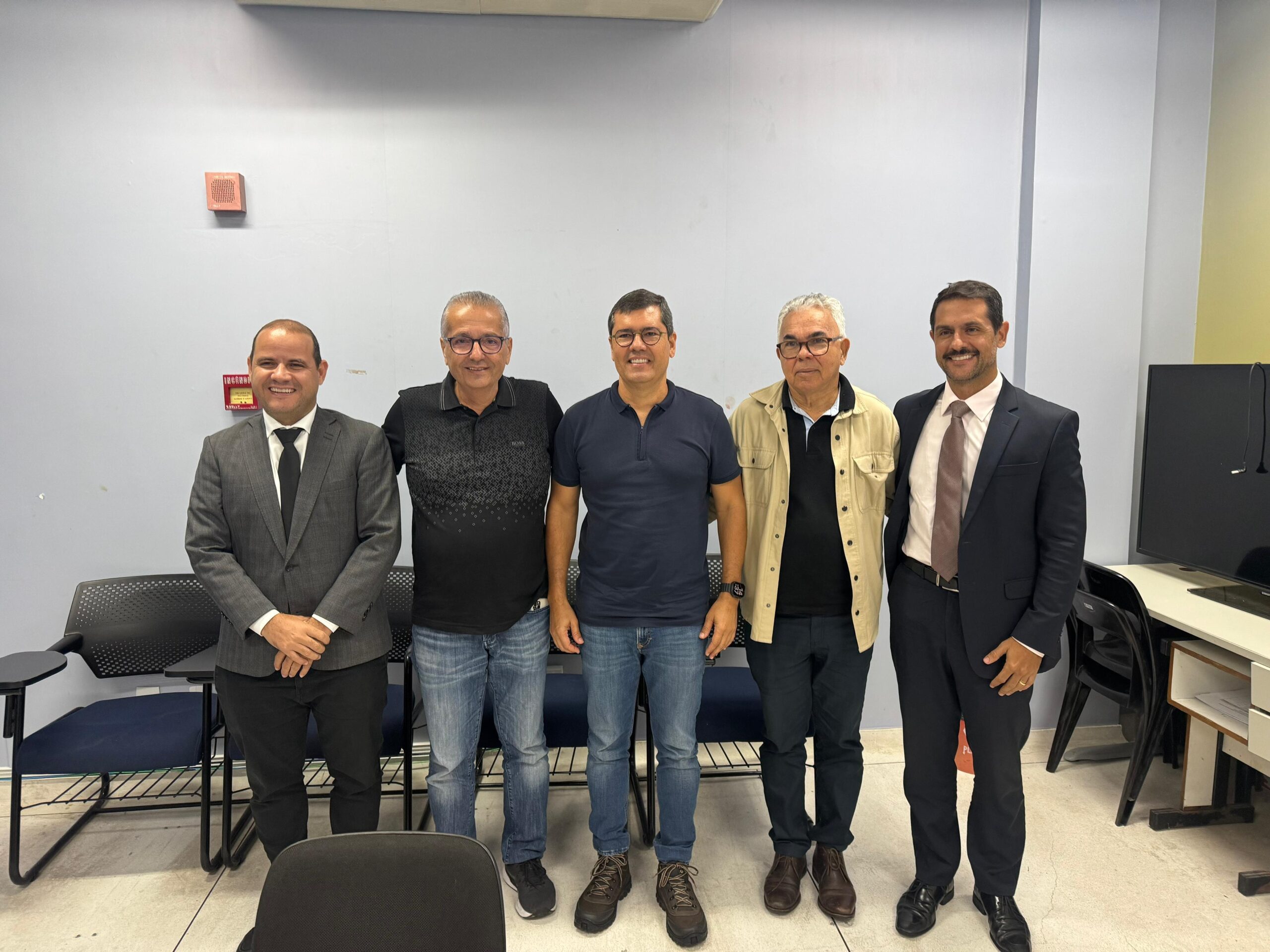 Vereadores defendem regras mais rígidas para trios elétricos após falhas no Carnaval de Salvador