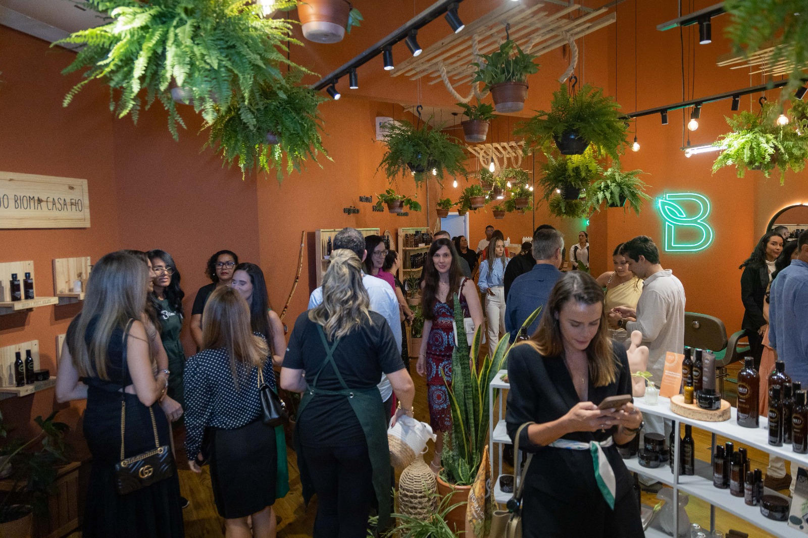 Bioma Casa Fio inaugura em Salvador com proposta de cuidado capilar sustentável