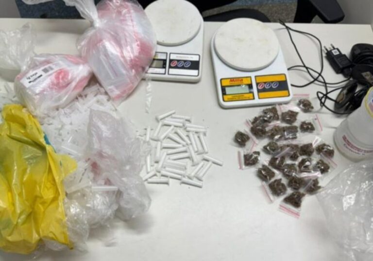 Polícia apreende drogas e câmeras usadas pelo tráfico em Salvador