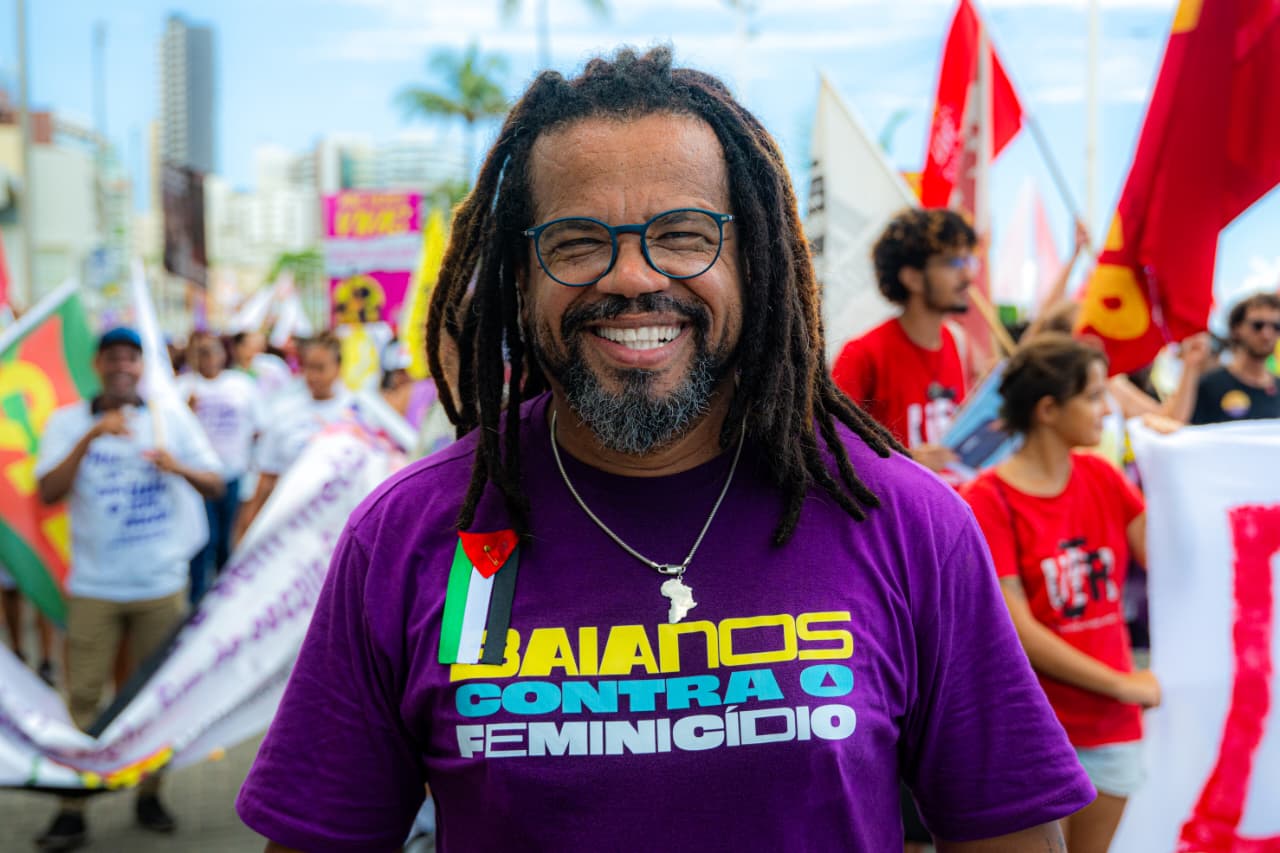 Kleber Rosa lança comitê contra feminicídio durante marcha do 8 de março