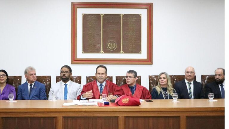 Ivana Bastos participa de posse do desembargador Geder Gomes na Alejub