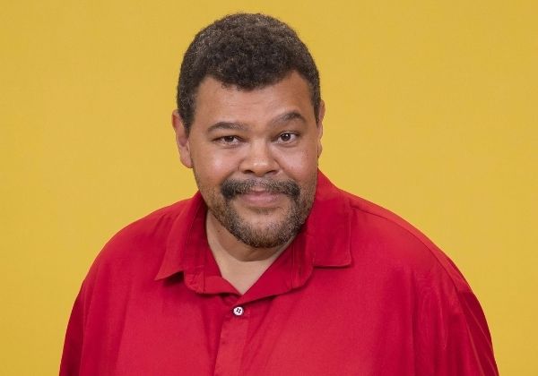 Após polêmica, Babu Santana confirma interesse amoroso em sister do BBB26; saiba quem