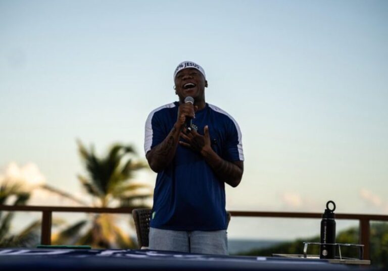 Filipe Escandurras grava projeto gospel em ritmo de samba; veja trecho