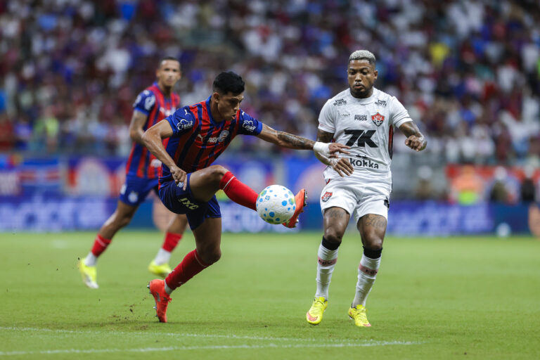 Com 1º tempo movimentado, Bahia e Vitória empatam na Fonte Nova pelo…