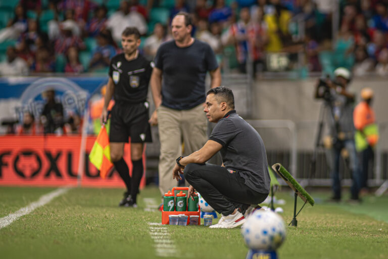 Jair Ventura vê Ba-Vi equilibrado e valoriza empate do Vitória…