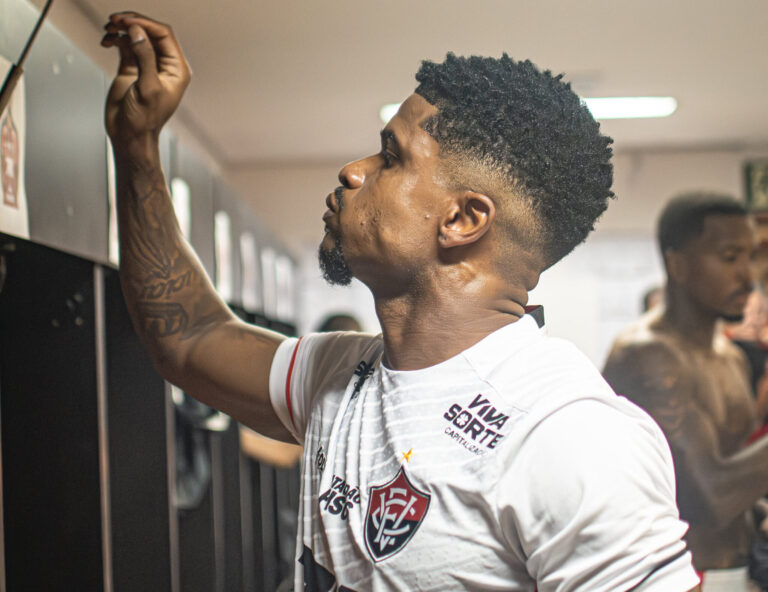 Jamerson analisa empate do Vitória no clássico Ba-Vi: ‘Ponto muito…