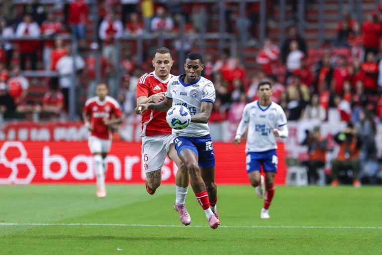 Confira as escalações de Internacional x Bahia pelo Brasileirão