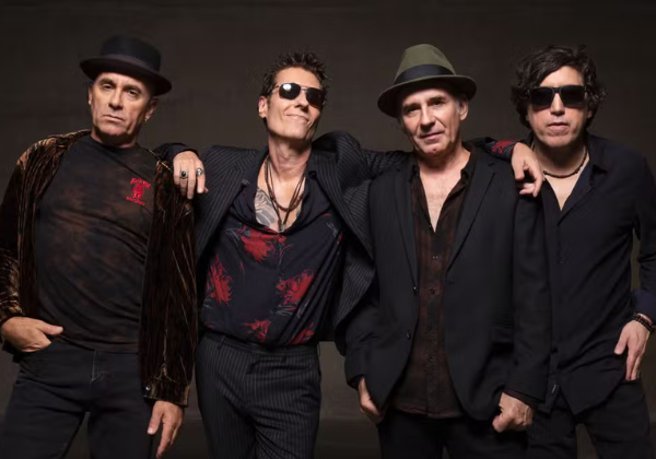 Capital Inicial fará tributo a Renato Russo no Rock in Rio 2026