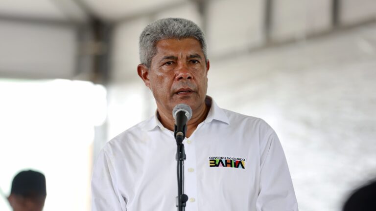 Jerônimo dispara contra Prefeitura: ‘além de não ajudar, atrapalha’