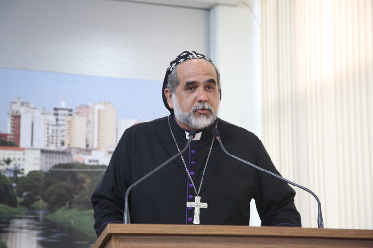 ‘Chamado de Deus’: Padre Kelmon confirma que será candidato pelo PL…