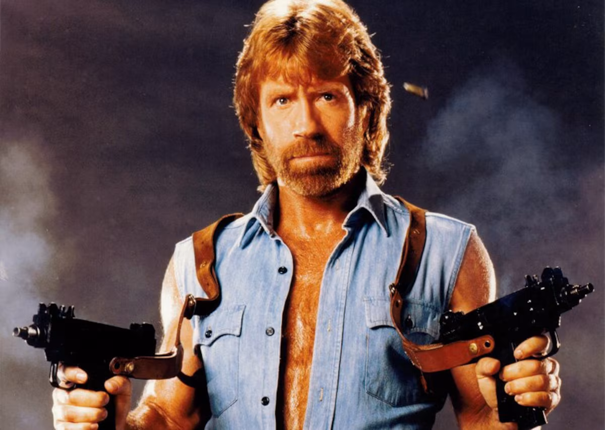 Chuck Norris é hospitalizado após emergência médica no Havaí