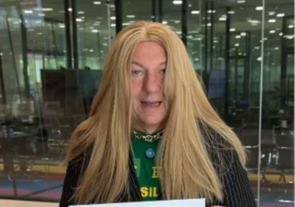 Luciano Hang ataca Erika Hilton em vídeo com peruca loira; assista