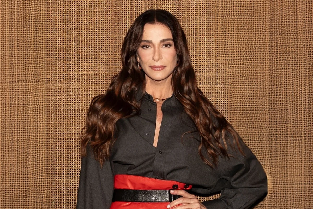 Mônica Martelli cancela espetáculo em cima da hora por motivo de saúde