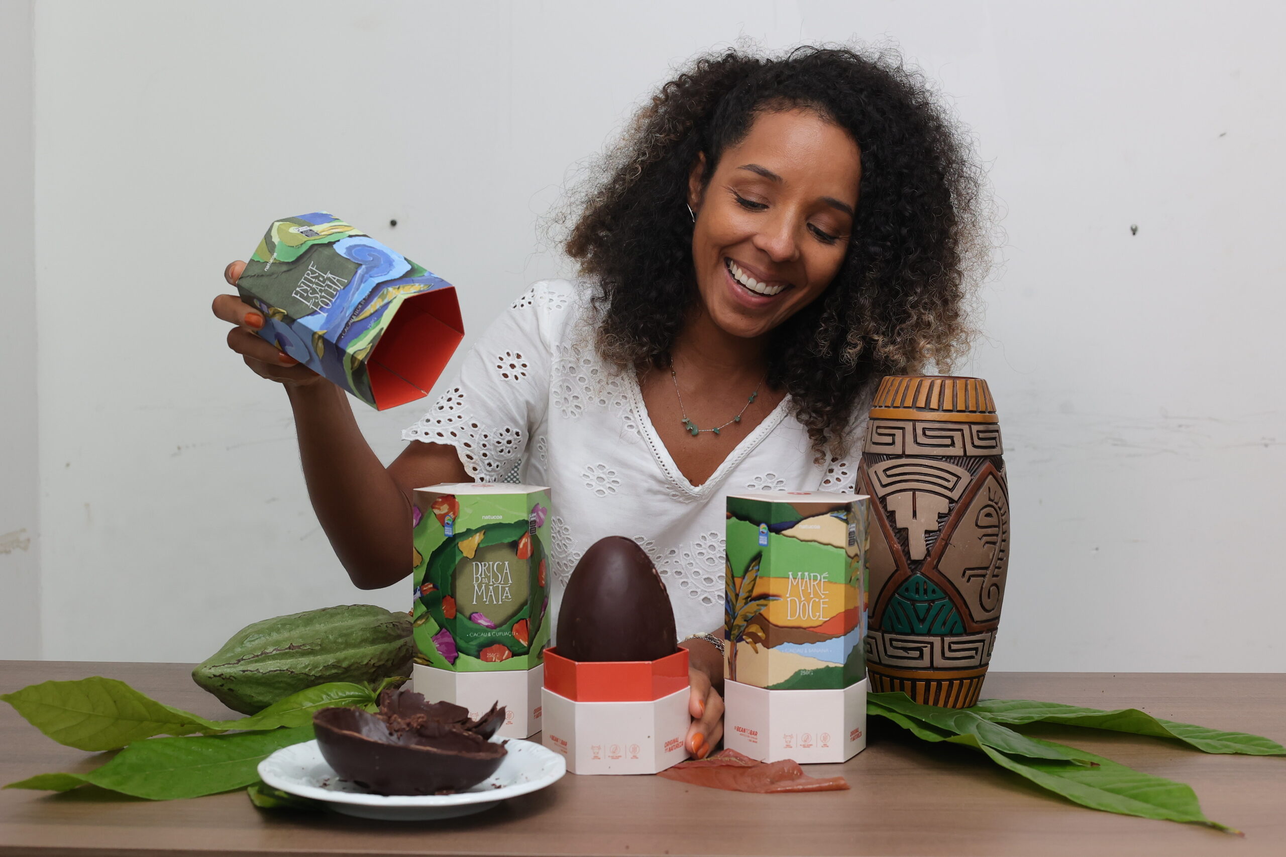 Páscoa impulsiona produção de chocolates da agricultura familiar no sul da Bahia