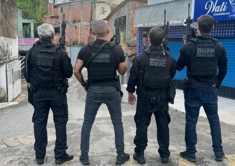 Polícia Civil prende suspeitos de sequestro em shopping de Salvador