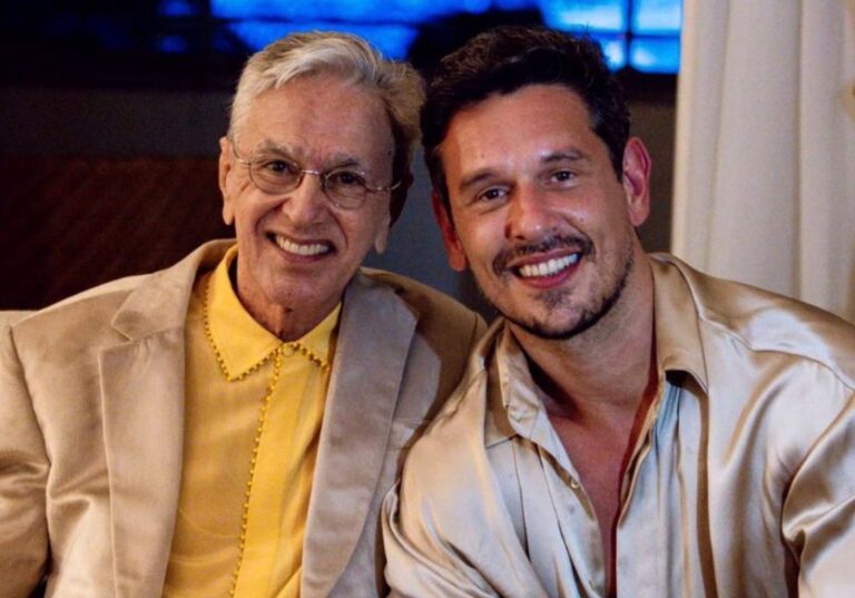 Caetano Veloso parabeniza o afilhado João Vicente do aniversário do…