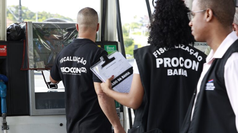 Procon-BA notifica 111 postos em operação contra irregularidades no…