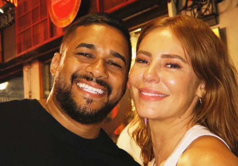 Paolla Oliveira se pronuncia sobre rumores de affair com mestre de bateria; veja