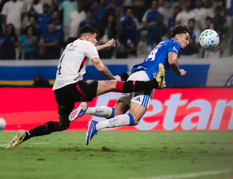Vitória é atropelado pelo Cruzeiro e segue sem vencer fora de casa no…