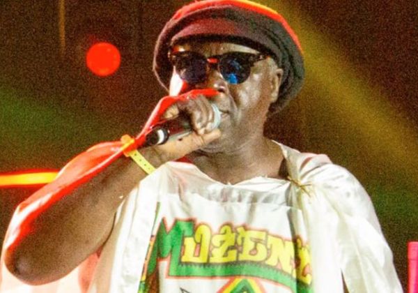 Morre George Chocolate, vocalista do bloco afro Muzenza, aos 63 anos