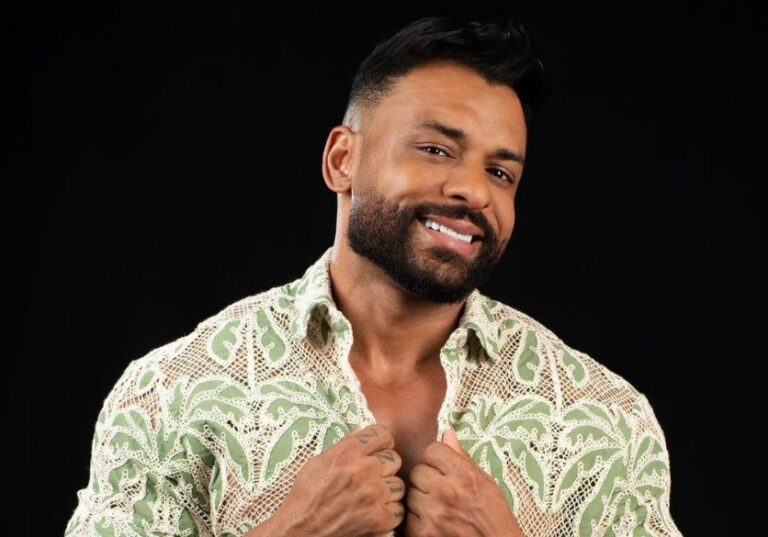 Cantor de pagode baiano é internado após sofrer AVC; saiba detalhes