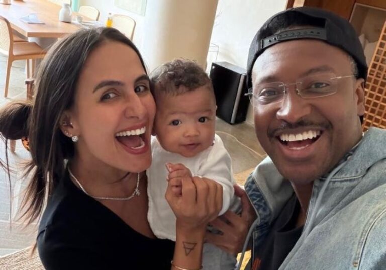 VÍDEO: Carol Peixinho e Thiaguinho levam filho para primeiro banho de…