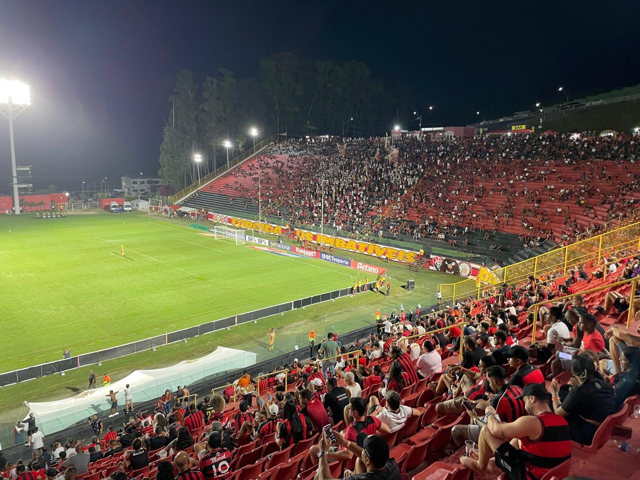 Confira o público e renda do jogo Vitória x Juazeirense no Barradão