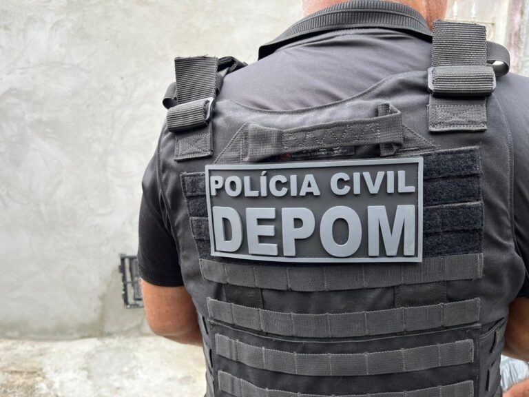 Homem é surpreendido e preso com drogas em Amaralina