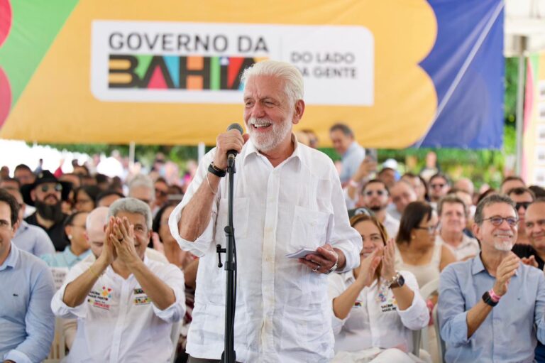 Wagner provoca oposição e defende legado na saúde: ‘Ningúem fez mais…