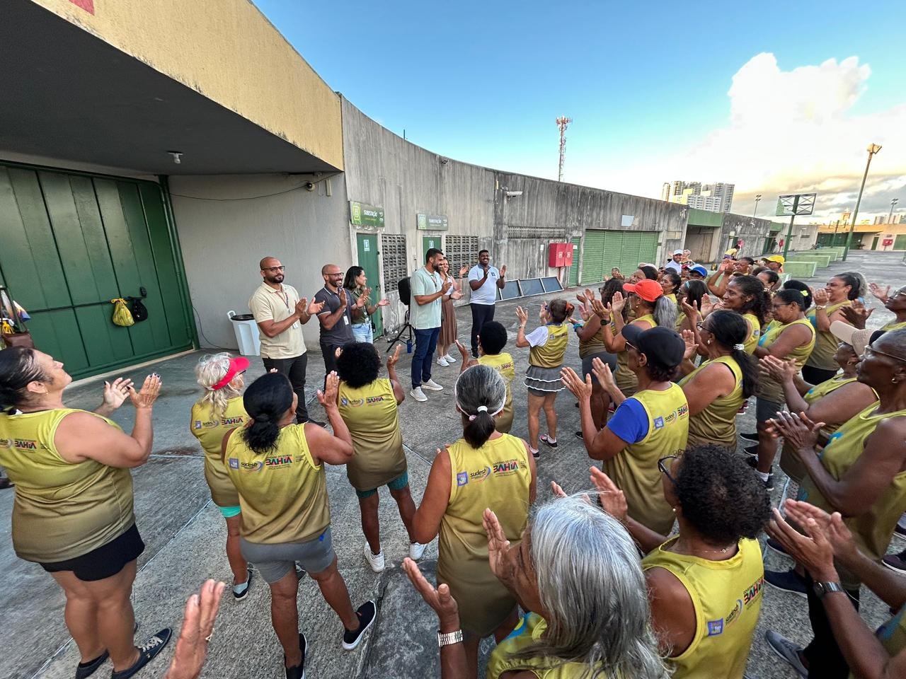 Metrô Bahia incentiva atividades físicas com visita a projeto em Pituaçu